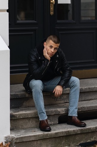 Как носить черный худи с голубыми джинсами мужчине