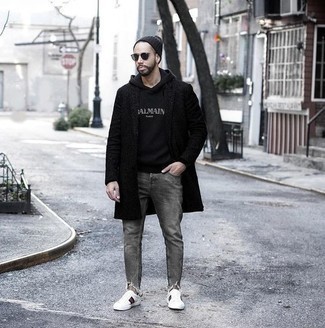 Какие длинные пальто носить с черным худи