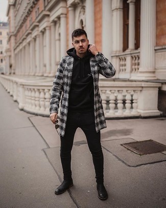 Какие длинные пальто носить с черным худи