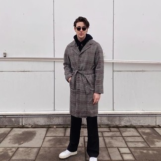 Какие длинные пальто носить с черным худи