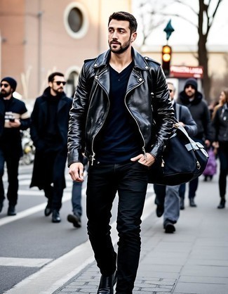 Какие косухи носить с черными джинсами мужчине