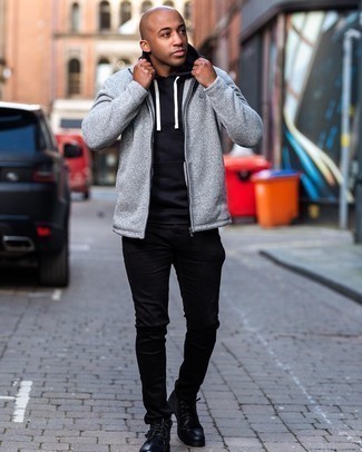 Как носить черные джинсы с черным худи мужчине