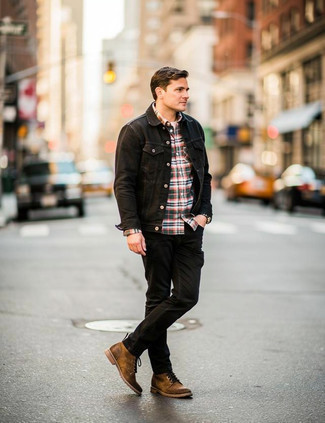 Какие джинсовые куртки носить с черными джинсами мужчине