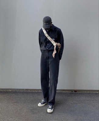 Какие джинсовые рубашки носить с черными джинсами мужчине