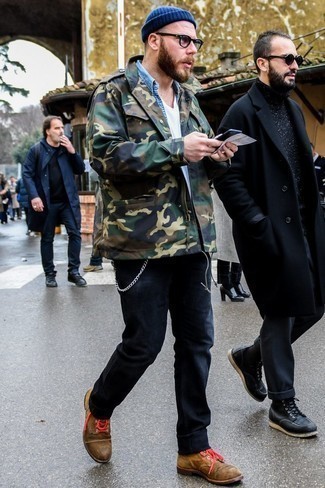 Какие джинсовые рубашки носить с черными джинсами мужчине