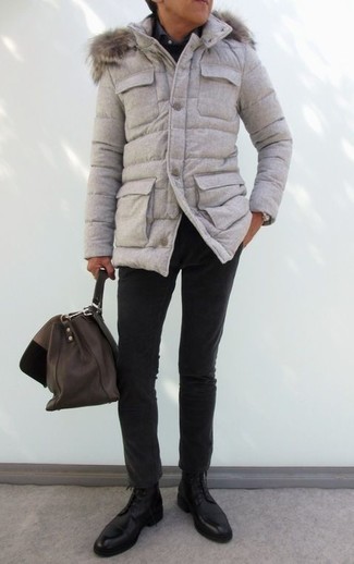 Какие классические ботинки носить с черными джинсами мужчине