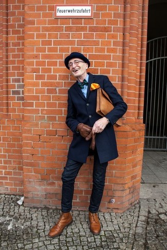 Какие классические ботинки носить с черными джинсами мужчине