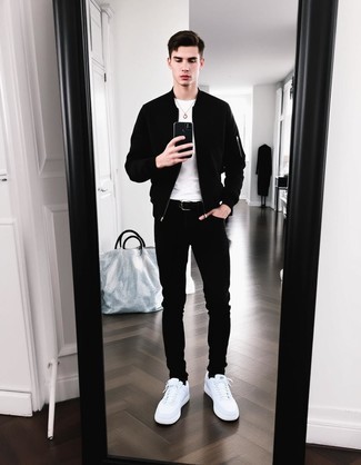 Какие низкие кеды носить с черными джинсами мужчине