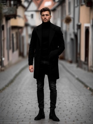 Какие длинные пальто носить с черными джинсами