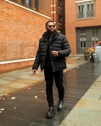 Какие куртки-пуховики носить с черными джинсами мужчине