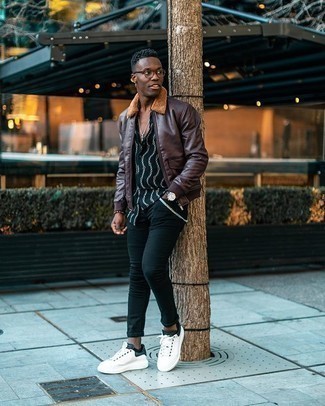 Какие короткие дубленки носить с черными джинсами мужчине