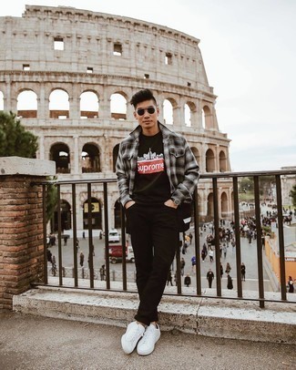 Какие куртки-рубашки носить с черными джинсами мужчине