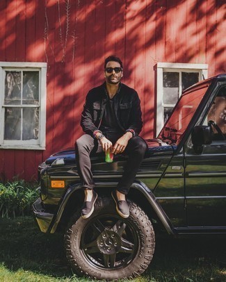 Какие куртки-рубашки носить с черными джинсами мужчине