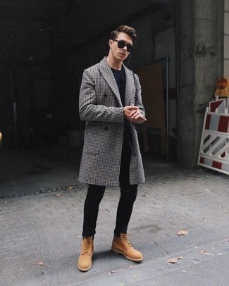 Какие рабочие ботинки носить с черными джинсами мужчине