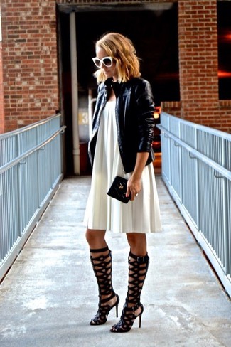 С чем носить черные высоких гладиаторов