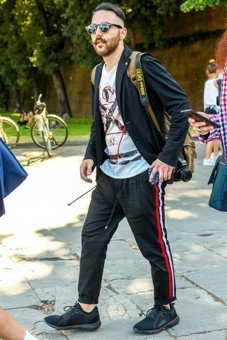 С чем носить черный вязаный пиджак мужчине