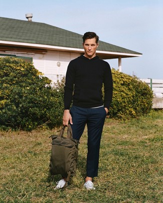 С чем носить черный вязаный худи мужчине