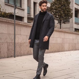 С чем носить черную вязаную водолазку мужчине