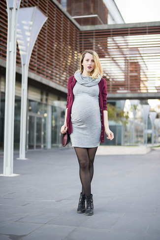 Какие кардиганы носить с черными ботинками на шнуровке женщине