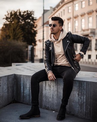 С чем носить черную кожаную косуху мужчине