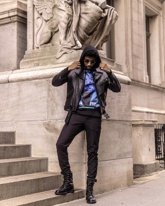 С чем носить черную кожаную косуху мужчине