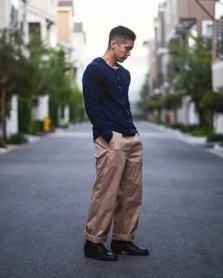 С чем носить черные кожаные ботинки челси мужчине