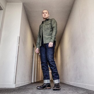 С чем носить черные кожаные ботинки челси мужчине