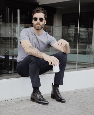 С чем носить черные кожаные классические ботинки мужчине