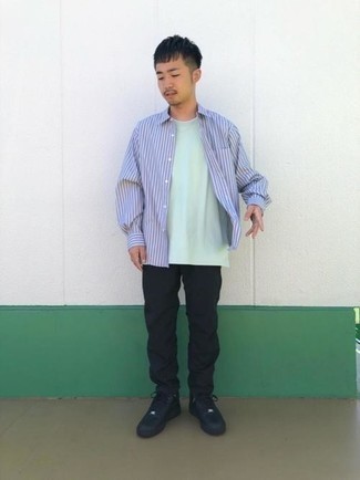 С чем носить черные кожаные высокие кеды мужчине