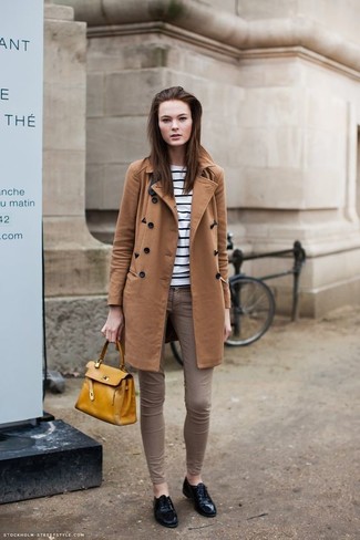 С чем носить черные кожаные туфли на шнуровке женщине