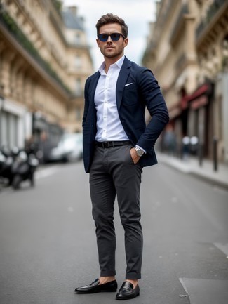 С чем носить черные кожаные лоферы мужчине