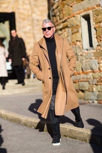 С чем носить черные кожаные низкие кеды мужчине