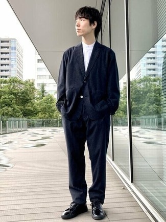 С чем носить черные кожаные низкие кеды мужчине