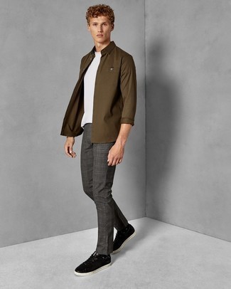 С чем носить черные кожаные низкие кеды мужчине