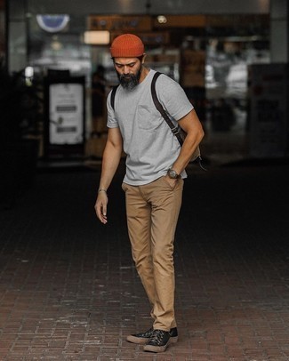 С чем носить черные кожаные низкие кеды мужчине