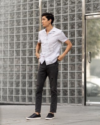 С чем носить черные кожаные низкие кеды мужчине