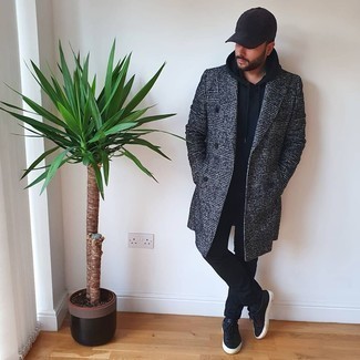 С чем носить черные кожаные низкие кеды мужчине