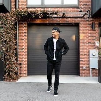 С чем носить черные кожаные кеды мужчине