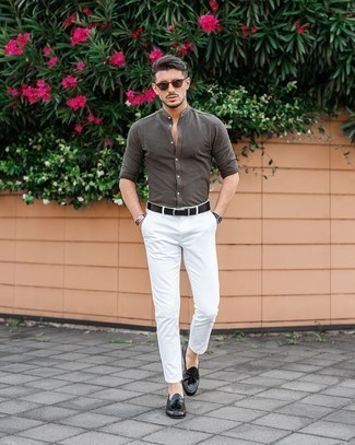 С чем носить черные кожаные лоферы с кисточками