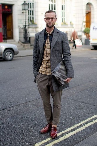 С чем носить черный кожаный мужской клатч мужчине