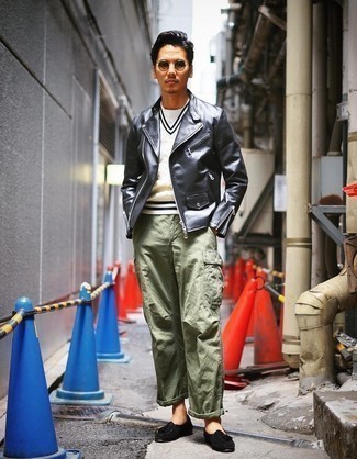 Какие косухи носить с черными лоферами мужчине