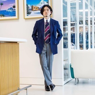 Какие двубортные пиджаки носить с черными лоферами мужчине