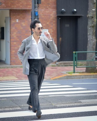 Какие двубортные пиджаки носить с черными лоферами мужчине