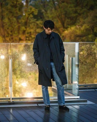 Какие дождевики носить с черными лоферами мужчине