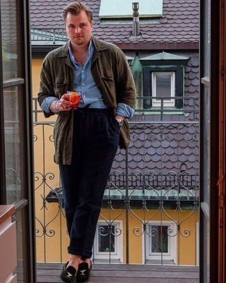 Какие куртки-рубашки носить с черными лоферами мужчине