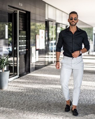 С чем носить черную рубашку с длинным рукавом мужчине