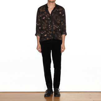 С чем носить черную рубашку с длинным рукавом мужчине