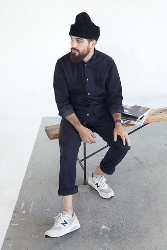 С чем носить черную рубашку с длинным рукавом мужчине