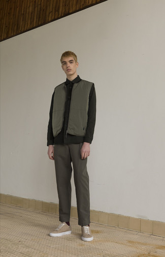 С чем носить черную рубашку с длинным рукавом мужчине