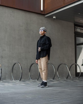 С чем носить черную рубашку с длинным рукавом мужчине